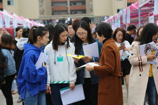 覃海洋报考湖南大学辅导员岗位引热议，湖南大学回应